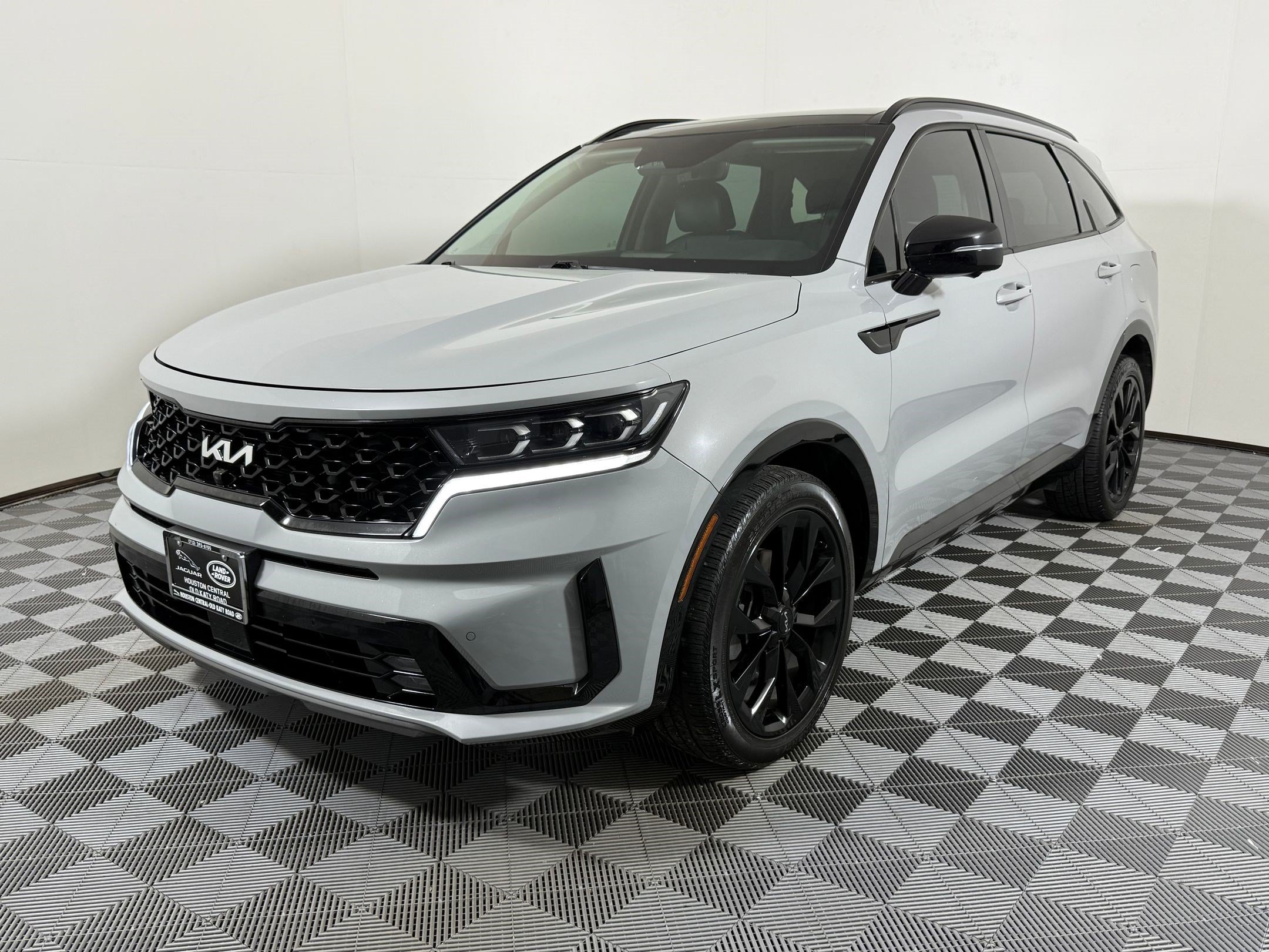 Used 2022 Kia Sorento SX FWD image 1