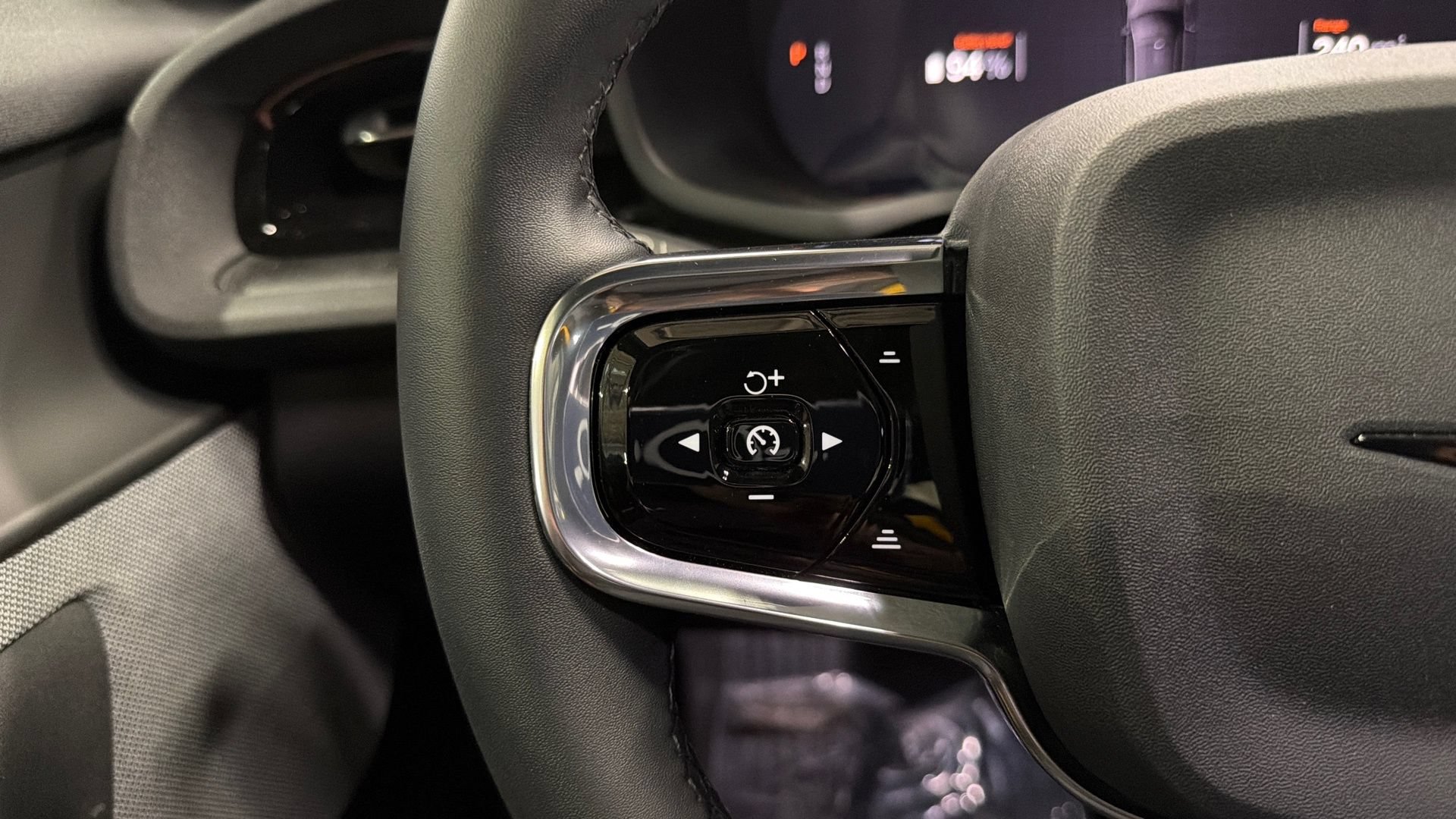 Certified 2023 Polestar Polestar 2 w/ Pilot Pack AWD/4WD image 10