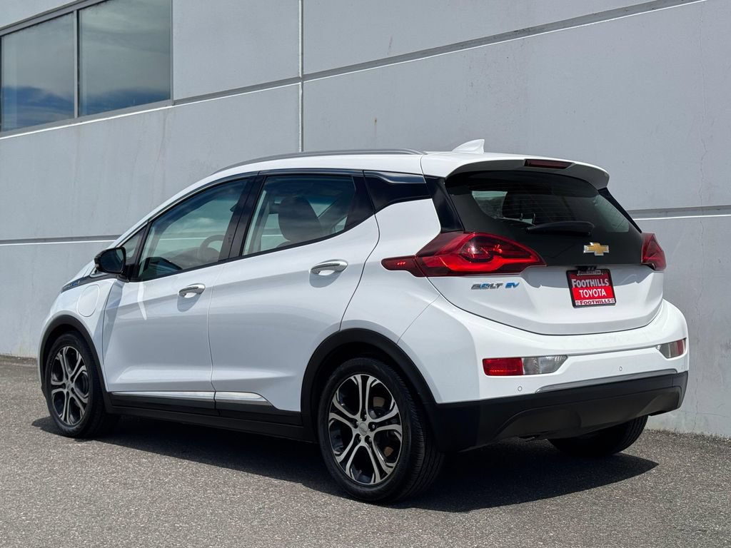 Used 2018 Chevrolet Bolt Premier w/ Driver Confidence II Package FWD image 5