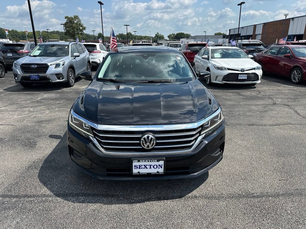 Used 2020 Volkswagen Passat 2.0T SE w/ Sunroof Package FWD image 2