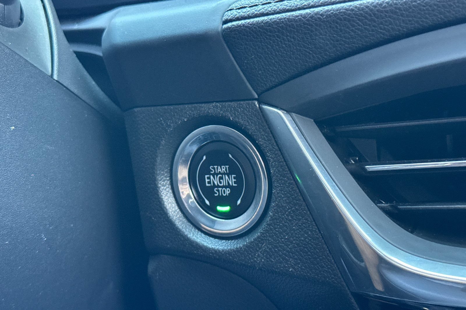 Used 2024 Buick Encore GX Sport Touring FWD image 30