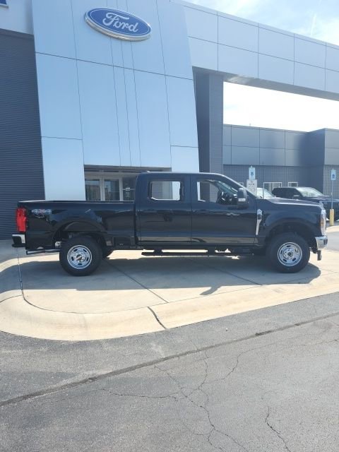 New 2026 Ford F250 XL w/ XL Chrome Package image 9