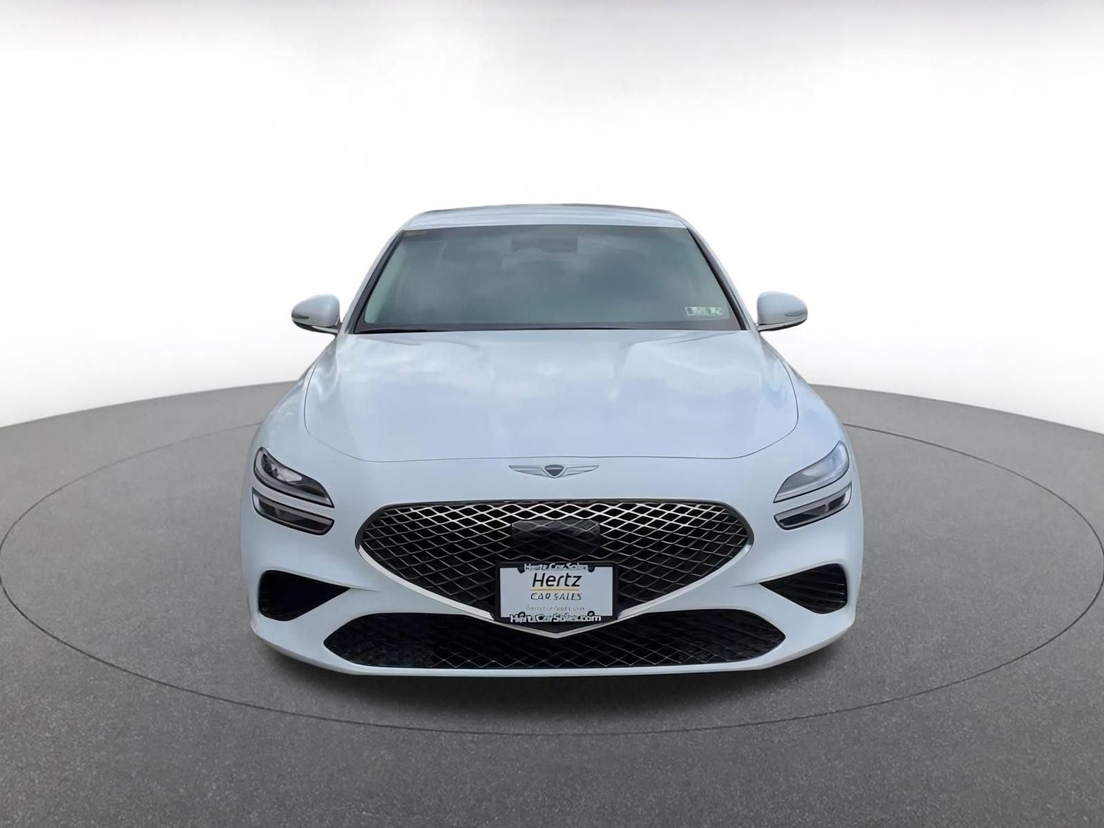 Used 2025 Genesis G70 2.5T image 4