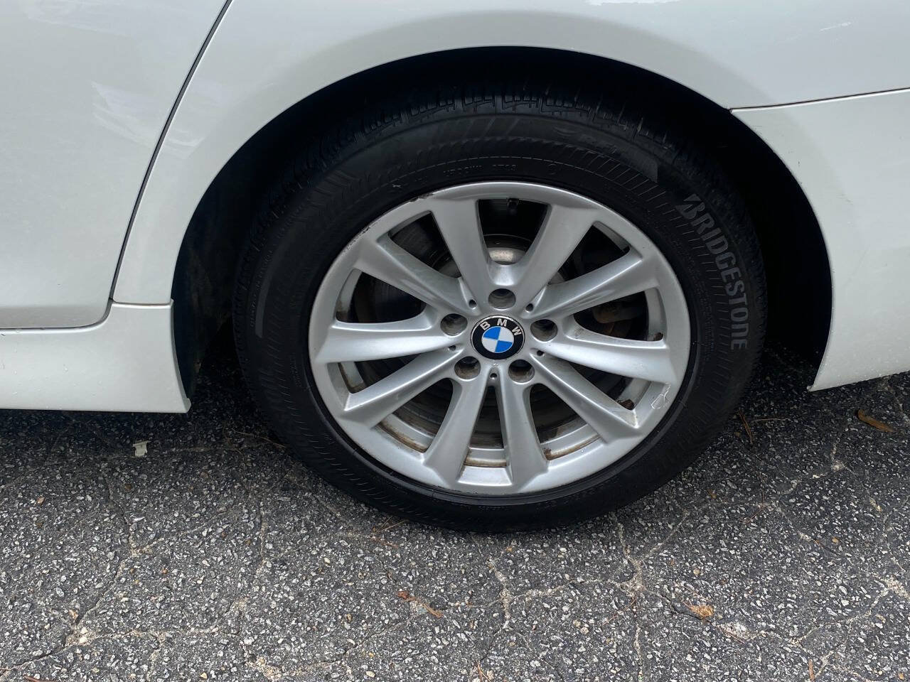 Used 2015 BMW 528i xDrive Sedan AWD/4WD image 9
