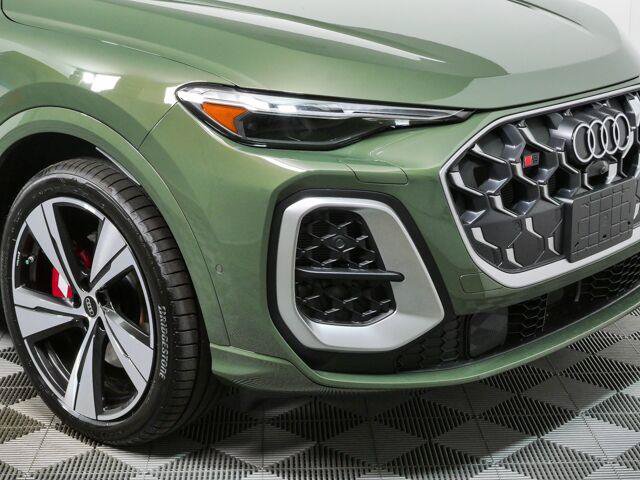 New 2026 Audi SQ5 Prestige AWD/4WD image 39