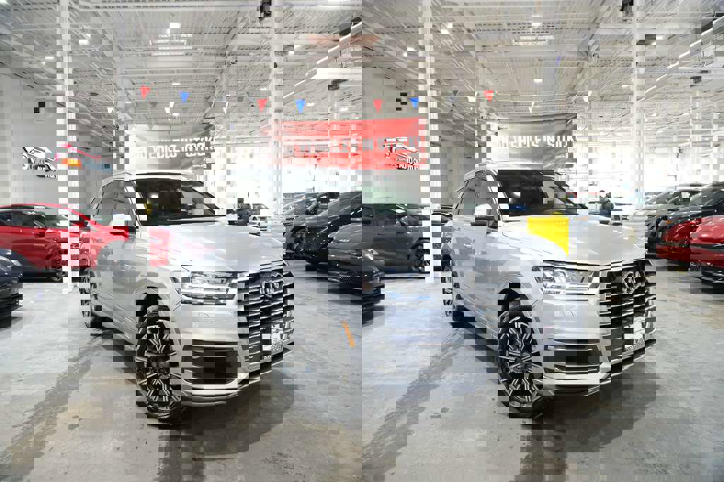 Used 2017 Audi Q7 3.0T Prestige image 2