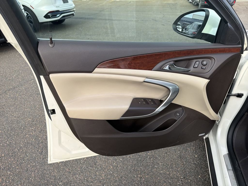 Used 2015 Buick Regal Premium w/ Driver Confidence Package #2 image 10