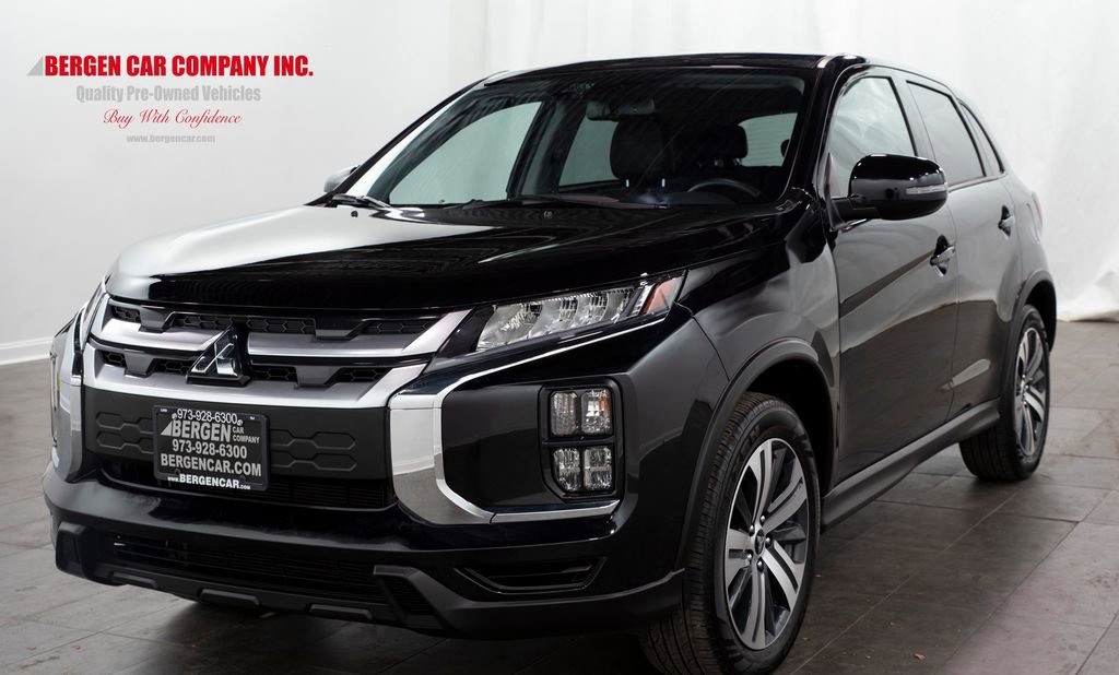 Used 2024 Mitsubishi Outlander Sport SE image 3