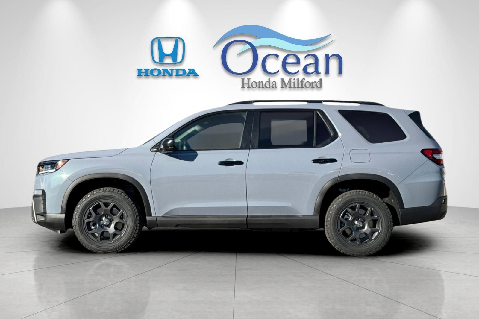 New 2026 Honda Pilot TrailSport image 2