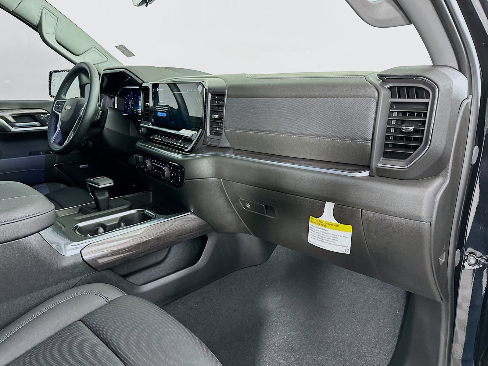 New 2025 Chevrolet Silverado 1500 LTZ w/ Technology Package image 30