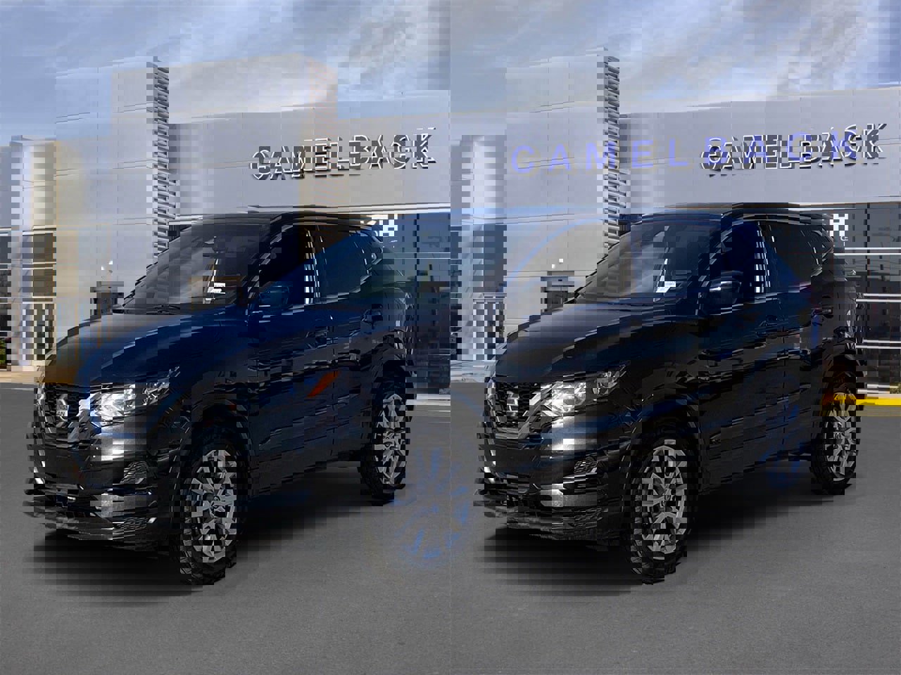 Used 2021 Nissan Rogue Sport S image 2