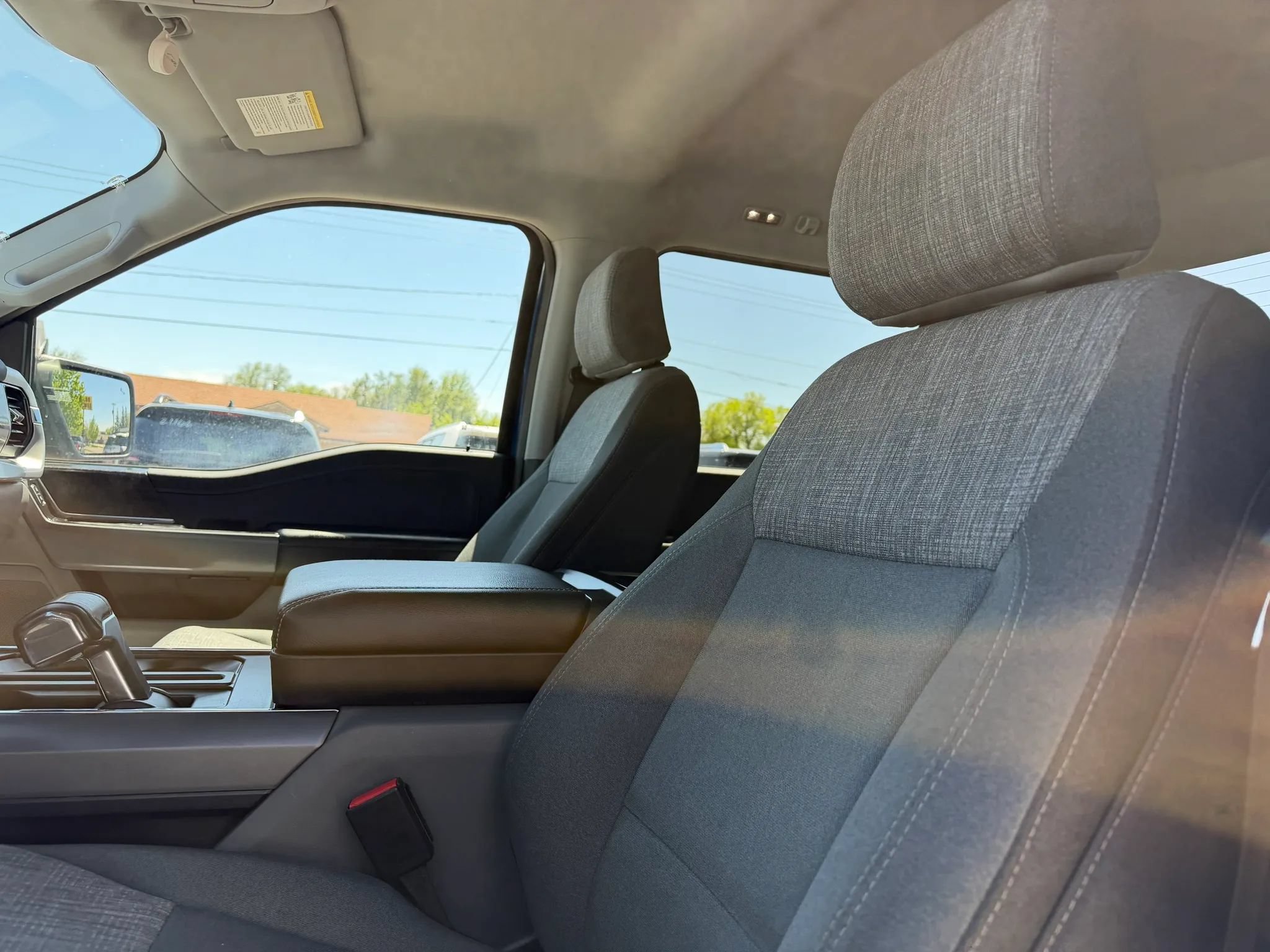 Used 2022 Ford F150 Lightning XLT AWD/4WD image 19