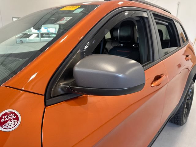 Used 2016 Jeep Cherokee Trailhawk w/ Leather Interior Group AWD/4WD image 10