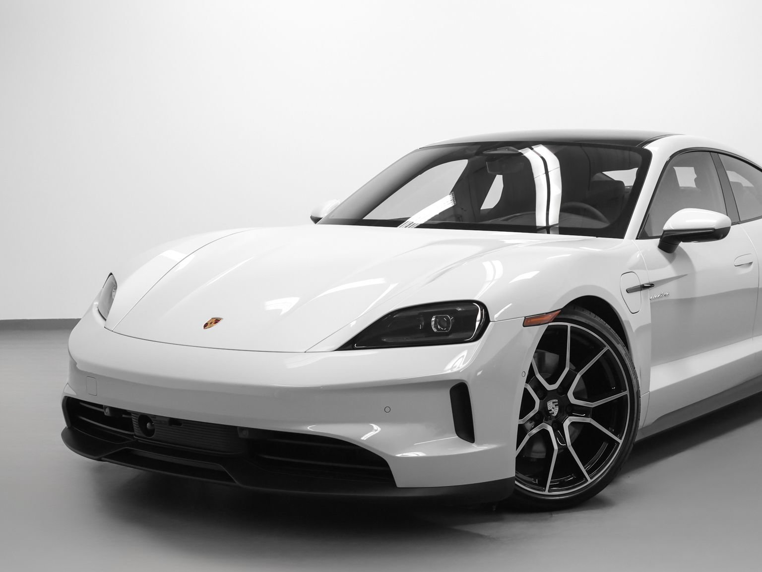 New 2026 Porsche Taycan AWD/4WD image 7