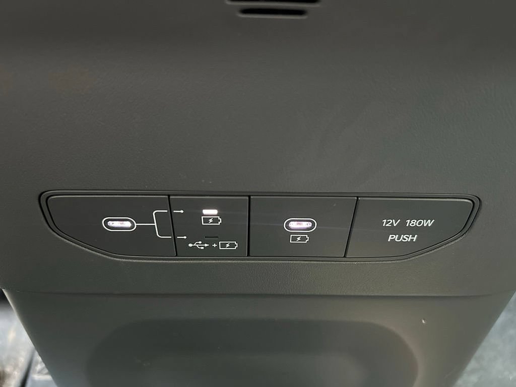 Used 2024 Kia EV9 Light RWD image 14