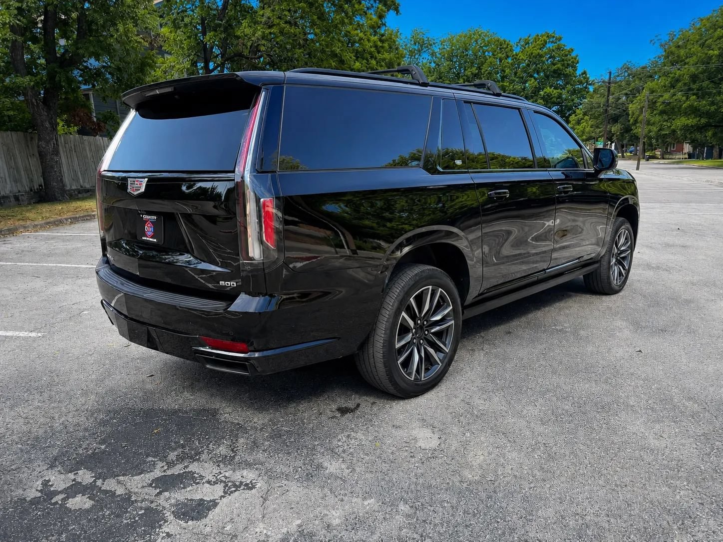 Used 2023 Cadillac Escalade ESV Sport Platinum AWD/4WD image 5