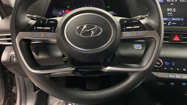 Certified 2023 Hyundai Elantra SEL FWD image 15