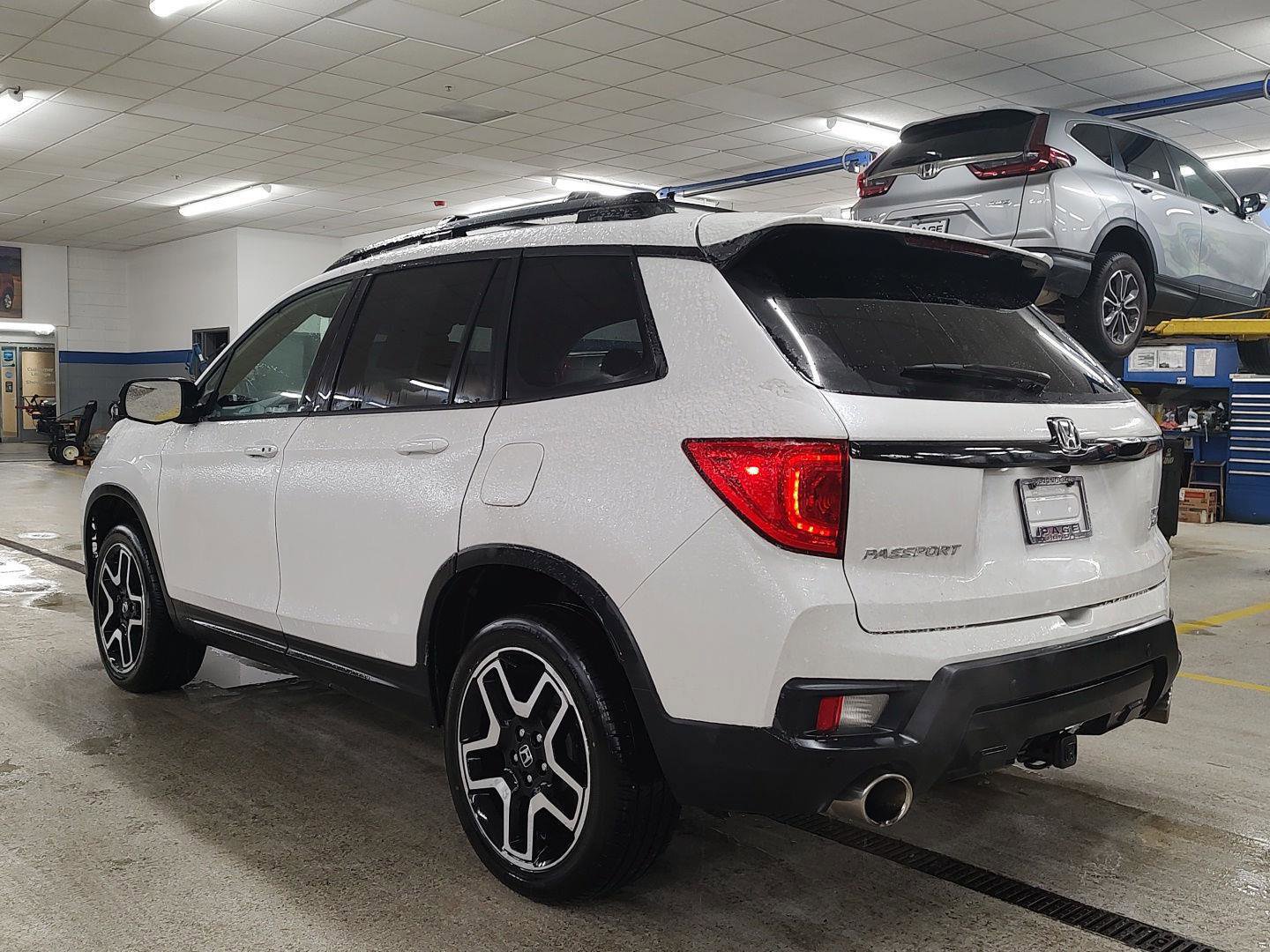 Used 2023 Honda Passport Elite image 34