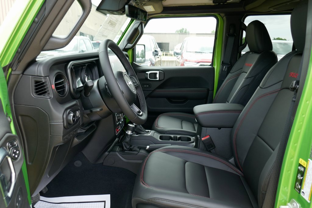 New 2025 Jeep Wrangler Unlimited Rubicon image 13