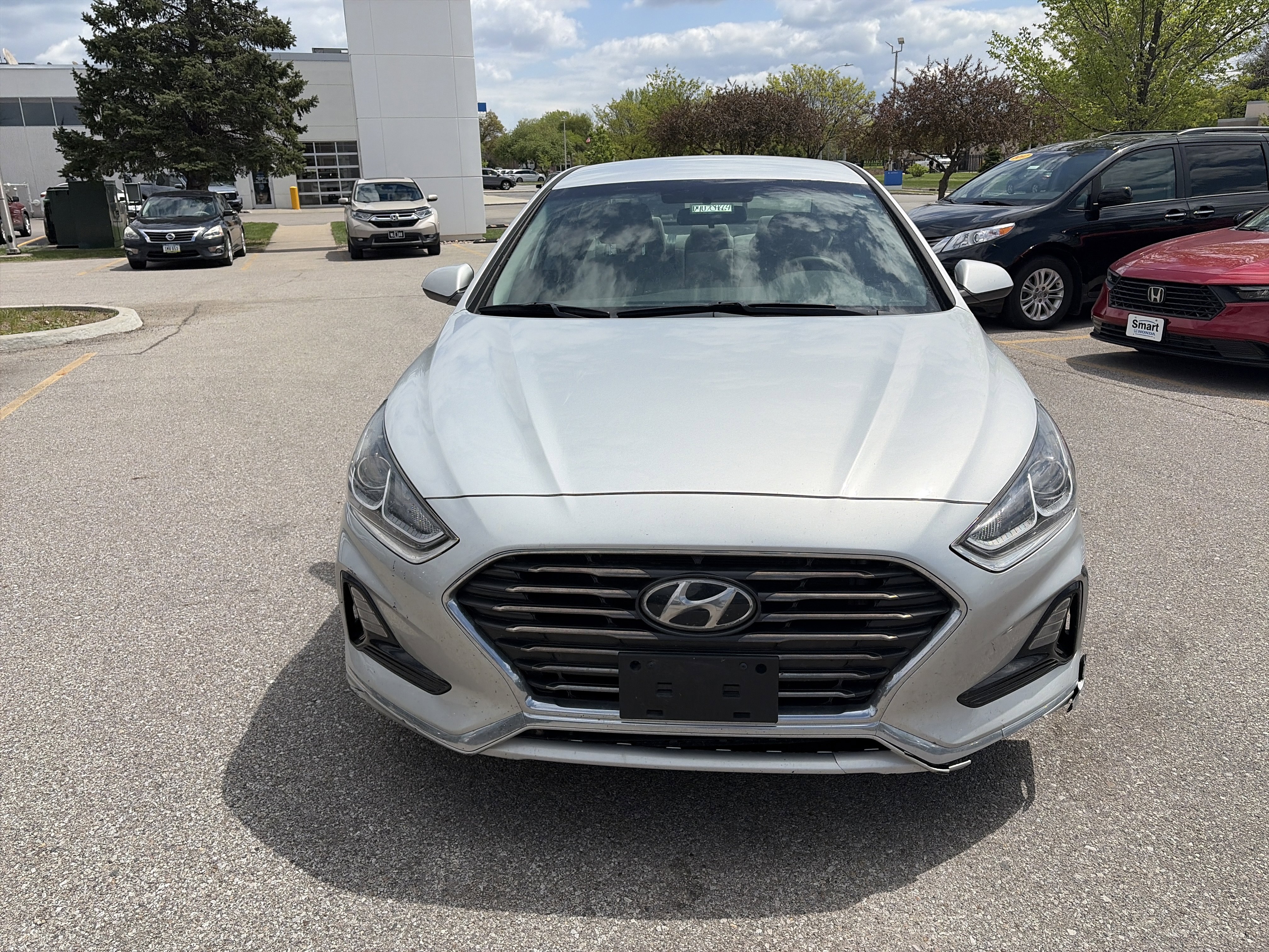 Used 2018 Hyundai Sonata SE FWD image 2