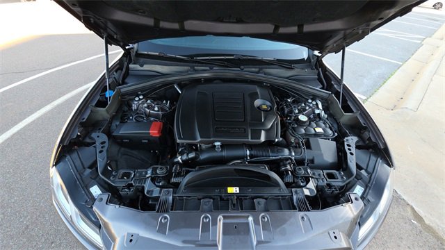 Used 2023 Jaguar F-PACE S image 33