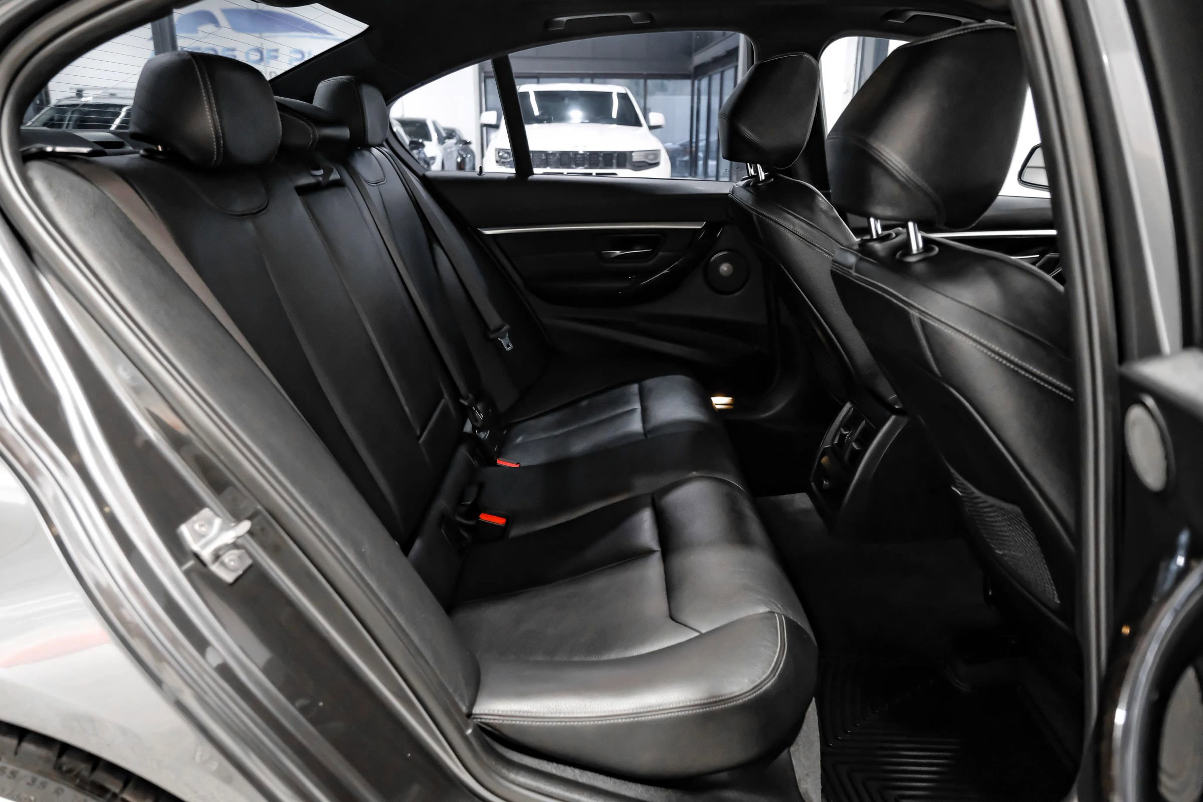 Used 2017 BMW 340i Sedan image 48