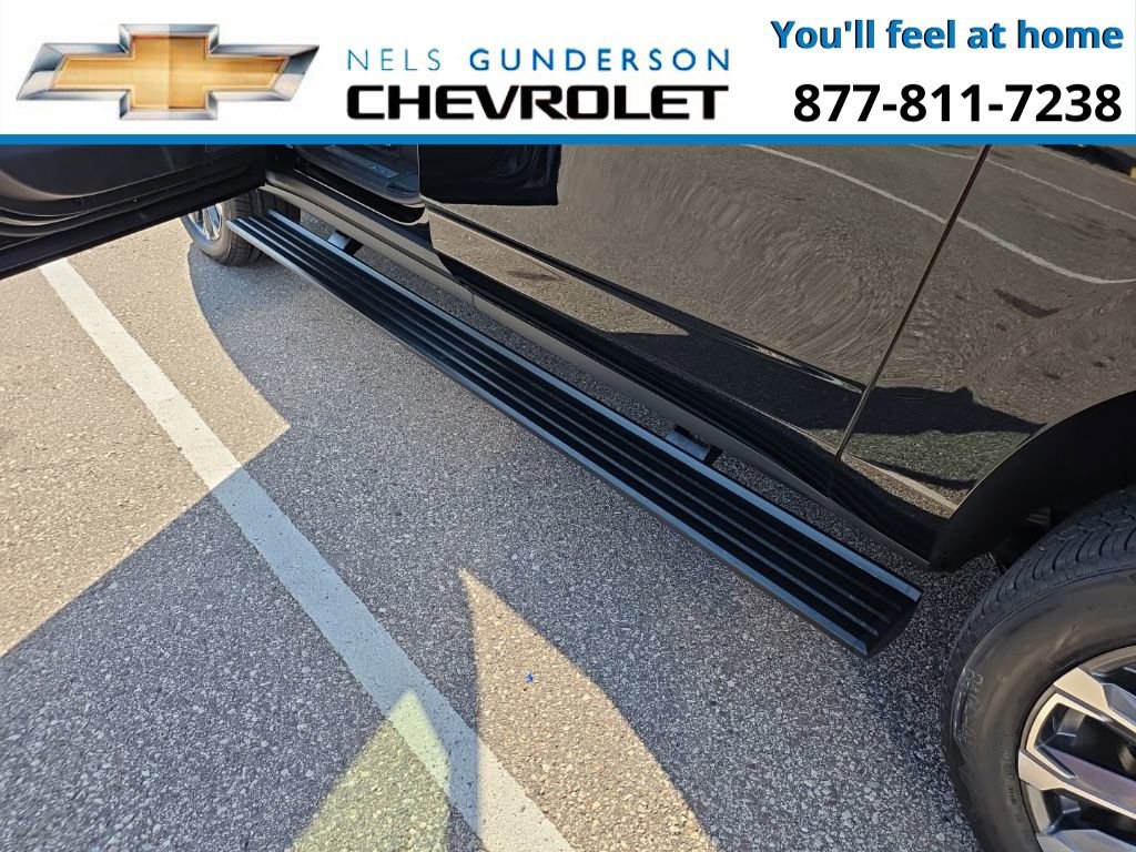 New 2026 Chevrolet Suburban High Country image 21