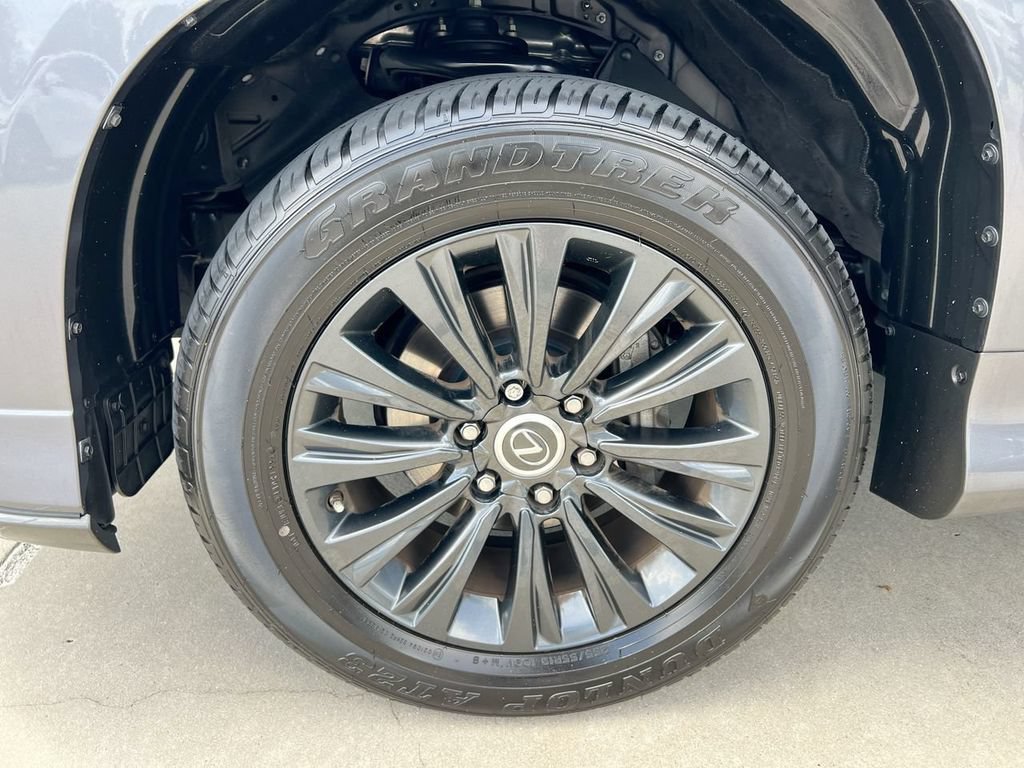 Certified 2023 Lexus GX 460 Premium w/ Accessory Package AWD/4WD image 9