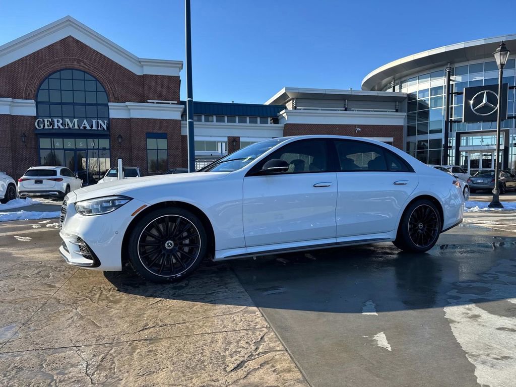 New 2025 Mercedes-Benz S 580 4MATIC Sedan image 2