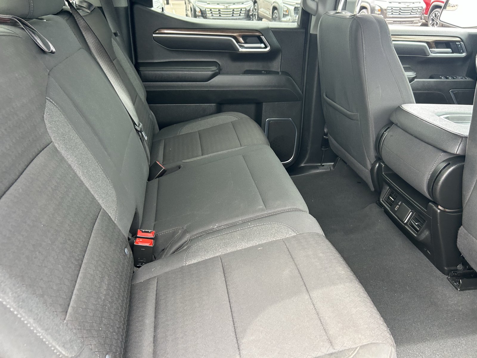 Certified 2025 Chevrolet Silverado 1500 LT RWD image 13