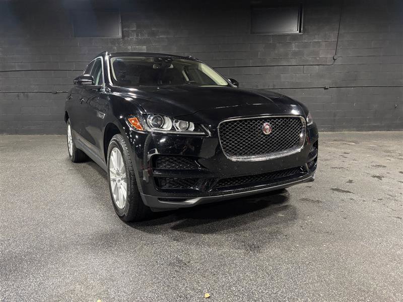Used 2017 Jaguar F-PACE Prestige image 7