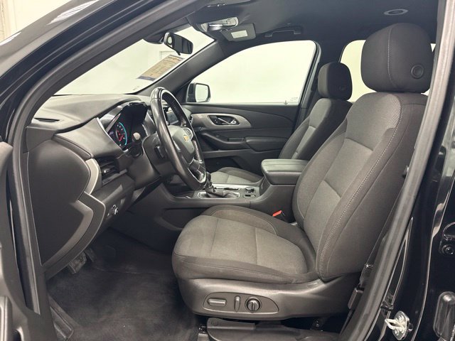 Used 2022 Chevrolet Traverse LT FWD image 22
