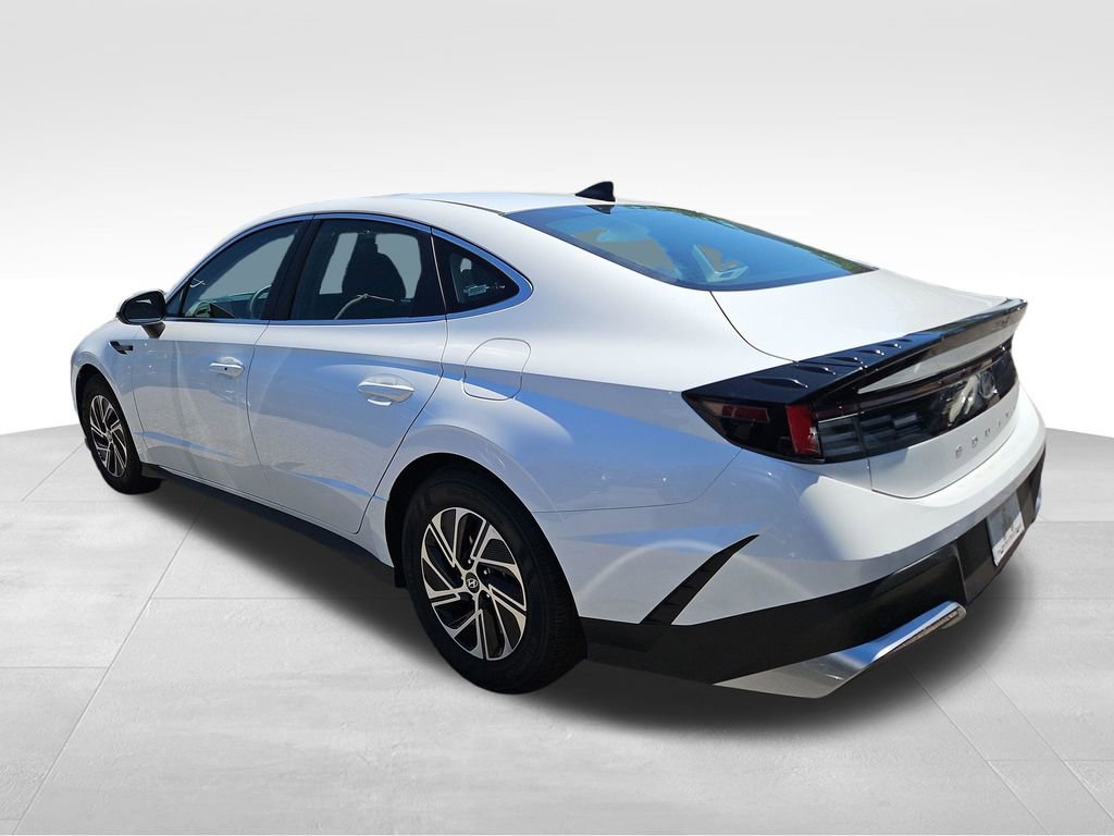 Used 2026 Hyundai Sonata Blue FWD image 4