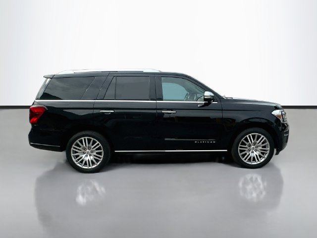Used 2023 Ford Expedition Platinum AWD/4WD image 5