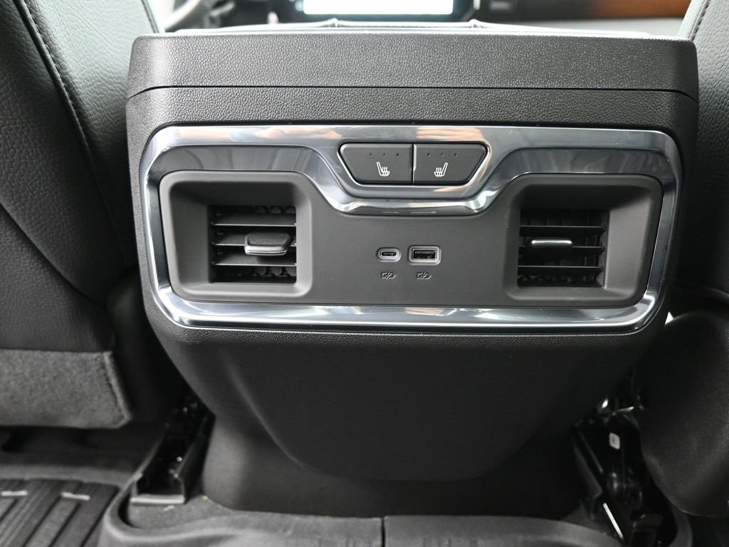 New 2026 GMC Sierra 3500 Denali w/ Denali Reserve Package image 25