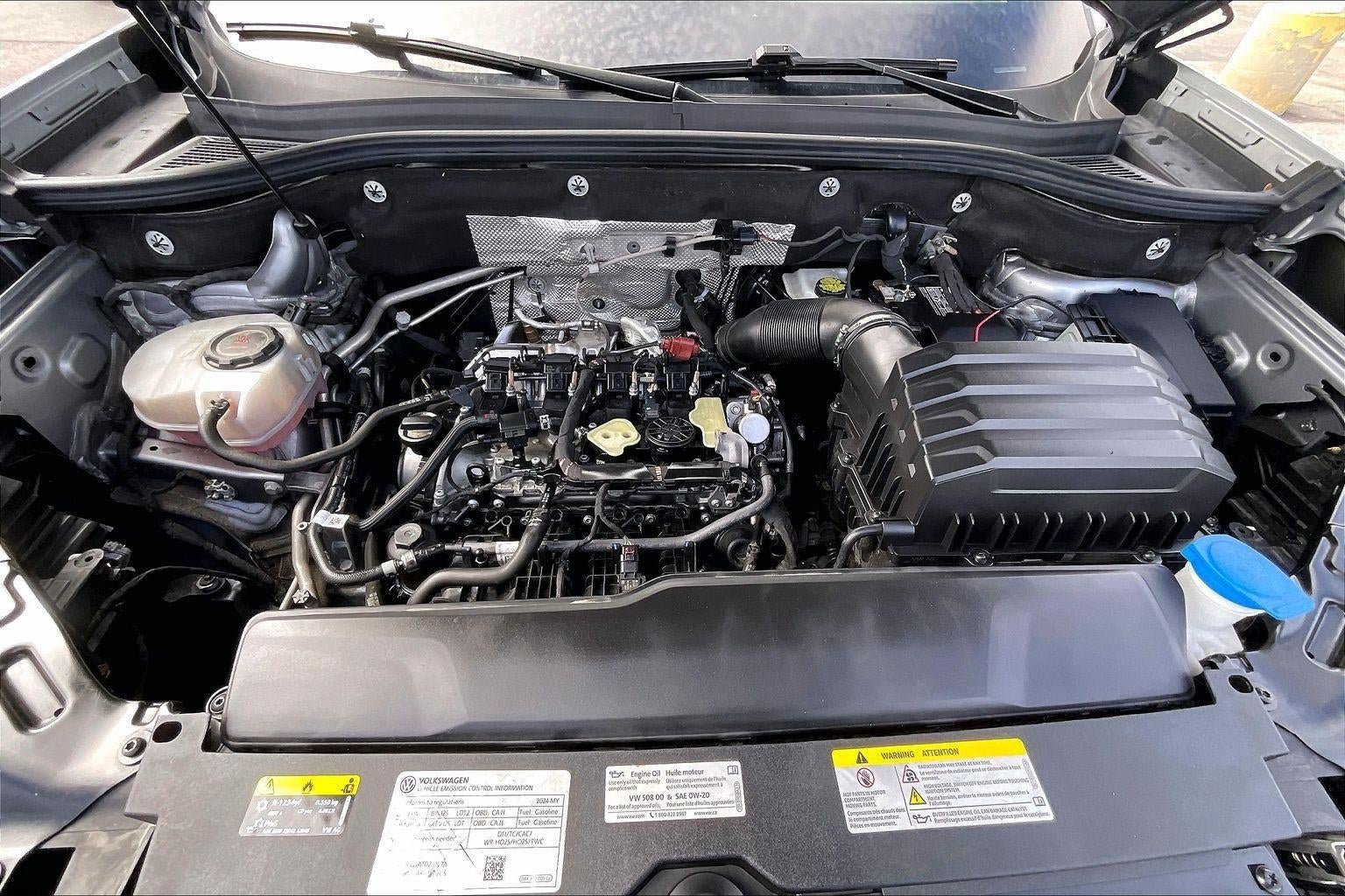 Used 2024 Volkswagen Atlas Cross Sport SE FWD image 12