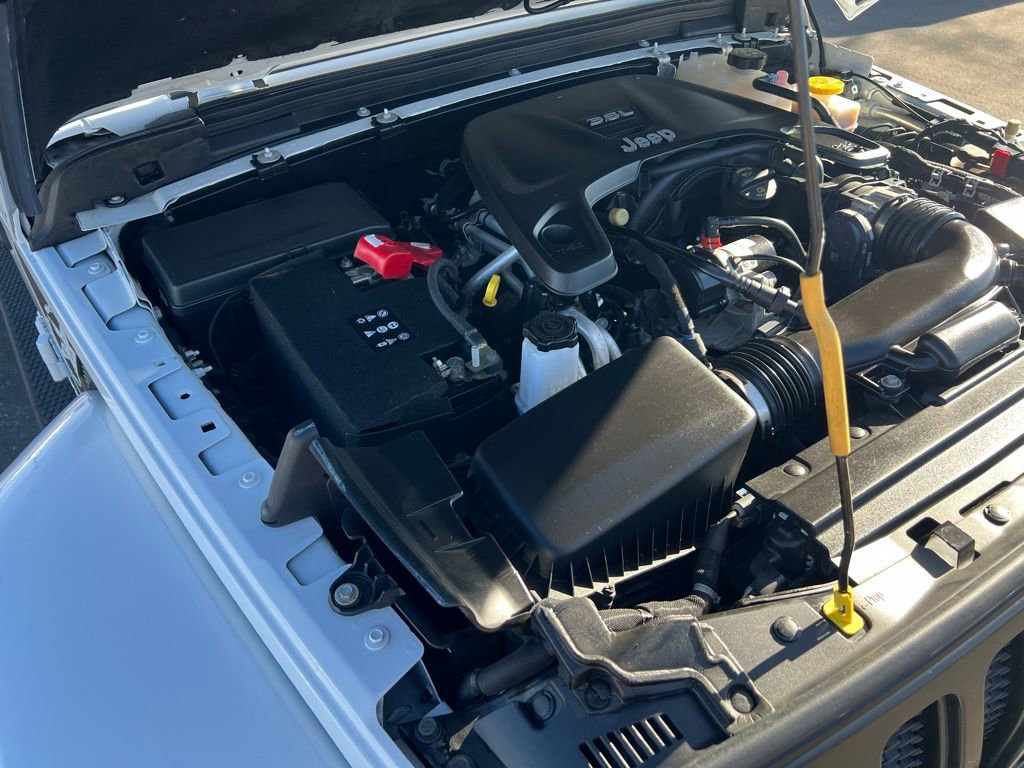 Used 2020 Jeep Wrangler Unlimited Sahara image 43