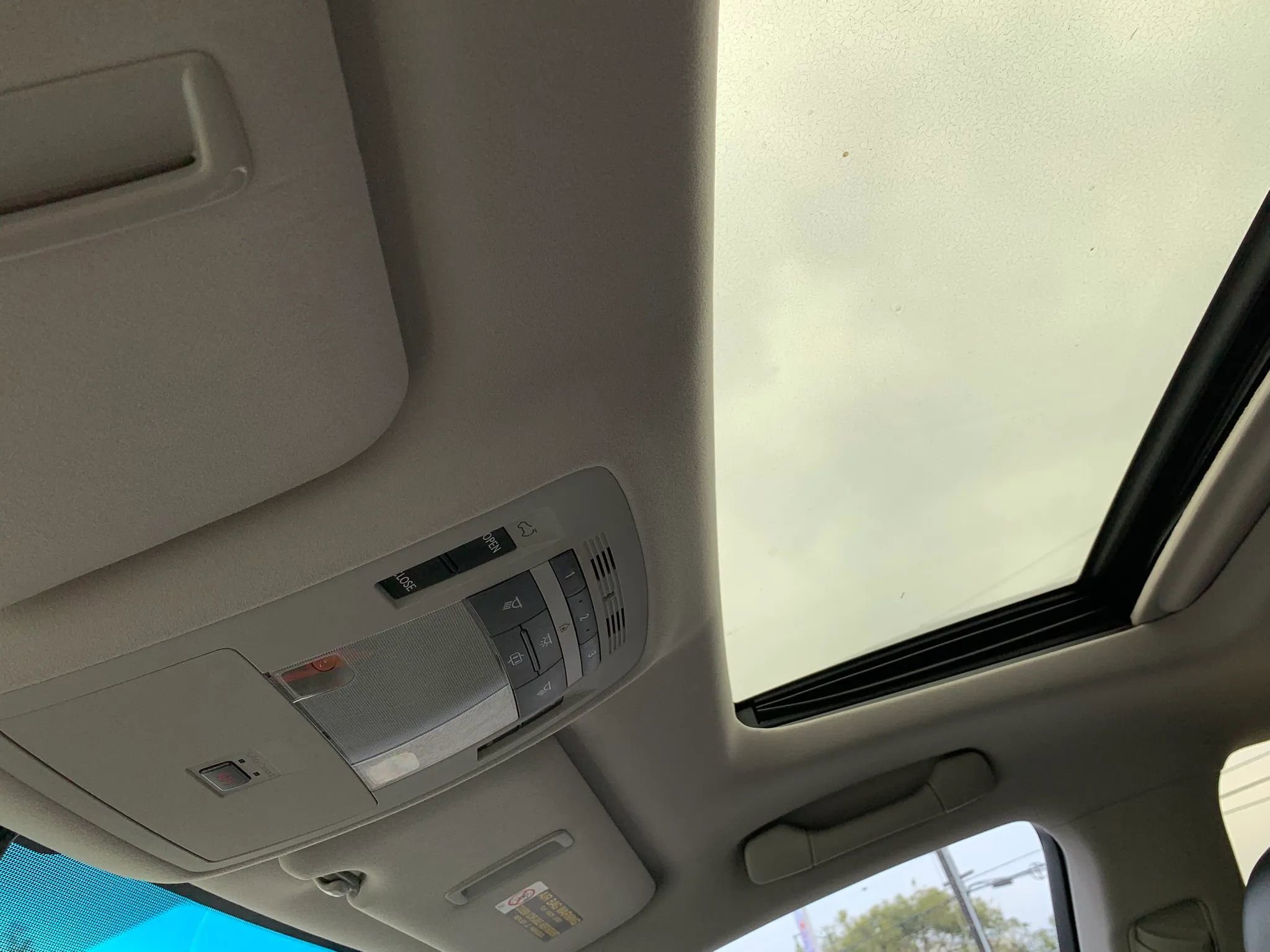 Used 2012 Lexus RX 350 FWD w/ Premium Pkg image 17