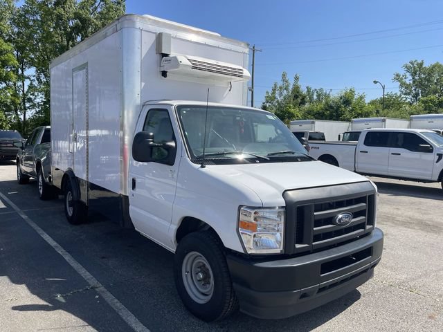 Used 2024 Ford E-350 and Econoline 350 Super Duty w/ Power Windows & Locks Group RWD image 12