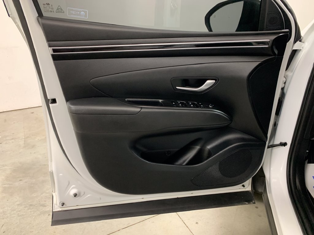 Used 2022 Hyundai Santa Cruz SEL FWD image 17