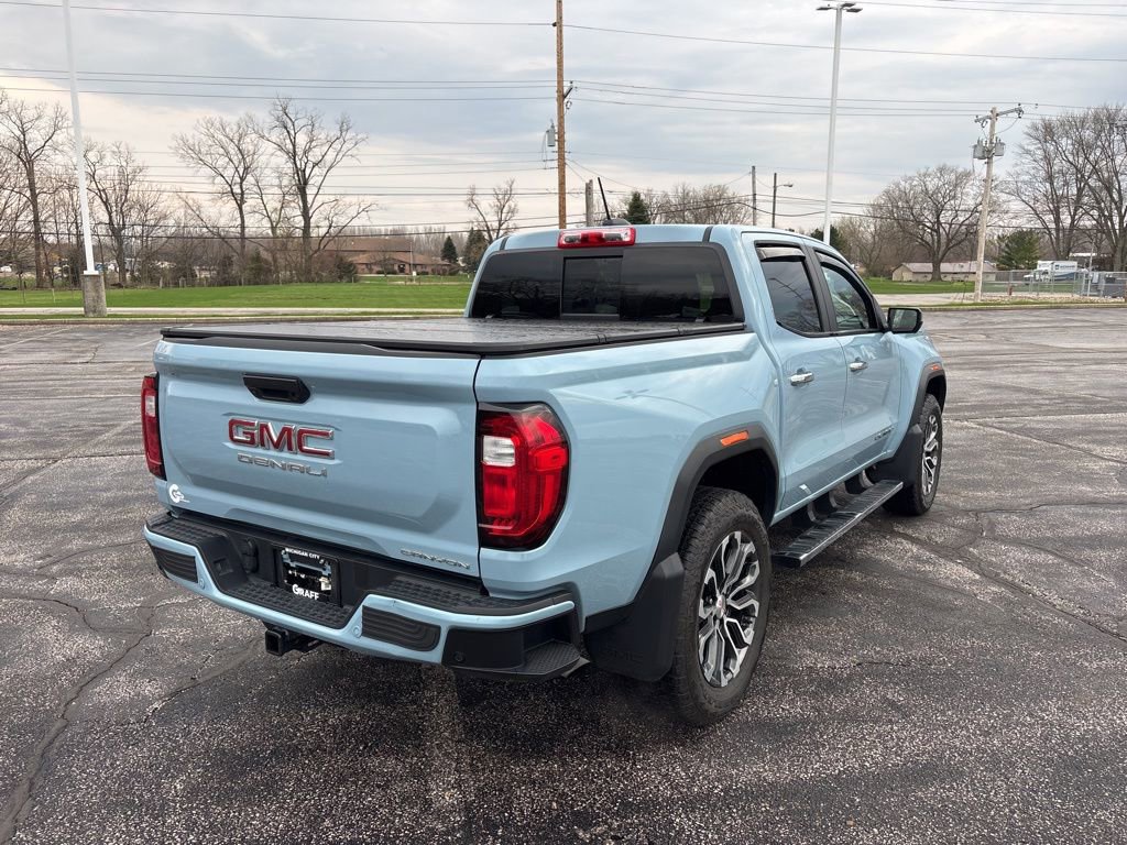 Used 2025 GMC Canyon Denali image 5
