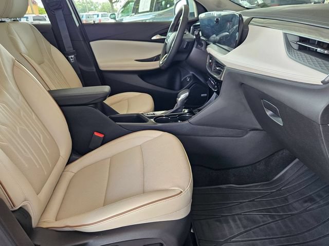 Used 2026 Buick Encore GX Avenir w/ Avenir Technology Package FWD image 24