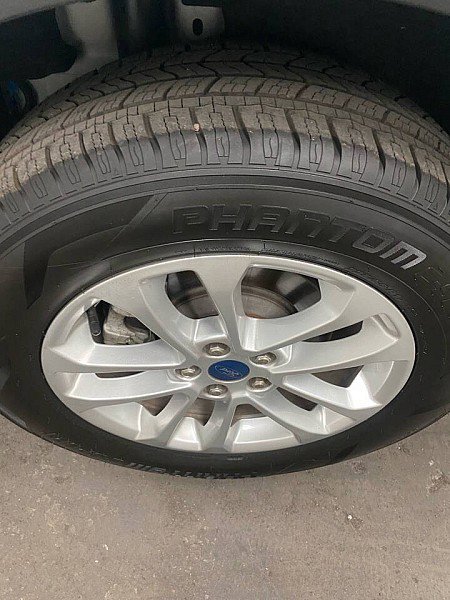 Used 2022 Ford Escape SE image 30