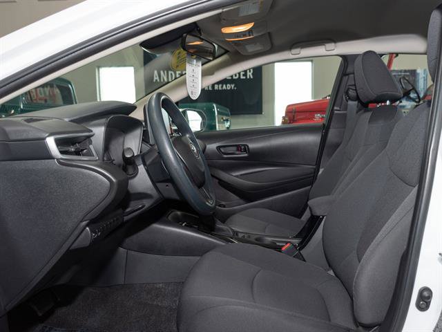 Used 2022 Toyota Corolla LE image 8