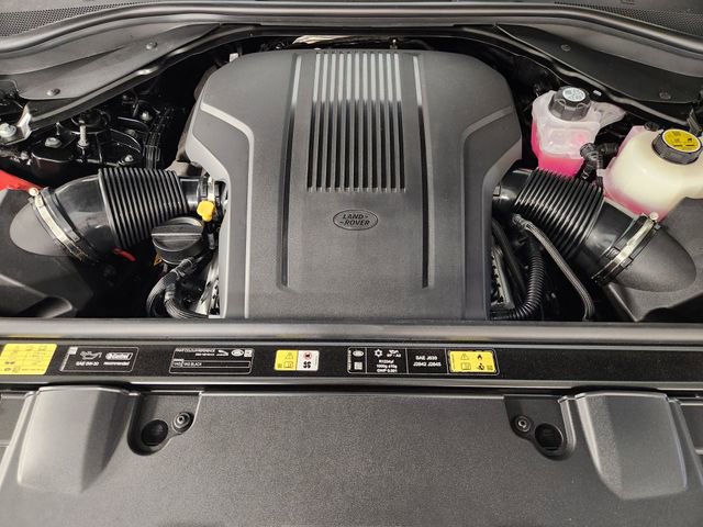 New 2026 Land Rover Range Rover Long Wheelbase SE image 31