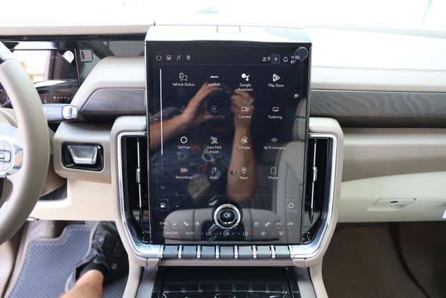 New 2026 GMC Yukon Denali w/ Denali Reserve Package image 21