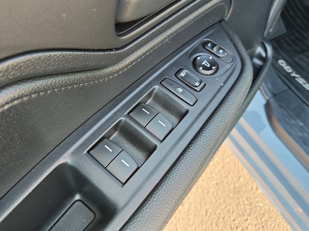 Used 2024 Honda Odyssey Sport image 11