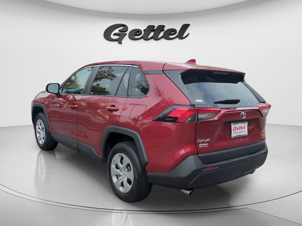 Used 2024 Toyota RAV4 LE image 6