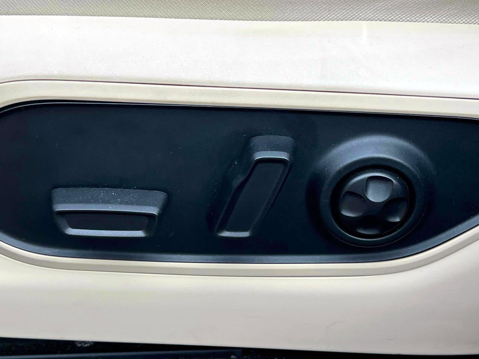 Certified 2022 Jeep Grand Cherokee Limited 4xe image 19