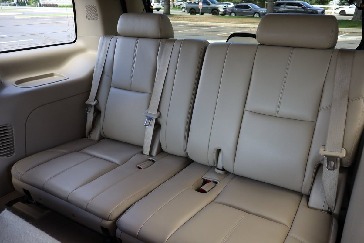 Used 2013 GMC Yukon SLT w/ SLT-2 Equipment Package AWD/4WD image 20